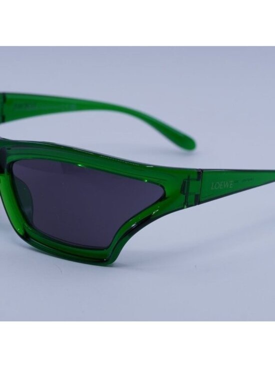 Loewe LW40143U 98A Sunglasses Transparent Dark Green Shield Frame, Smoke Lenses main image 6